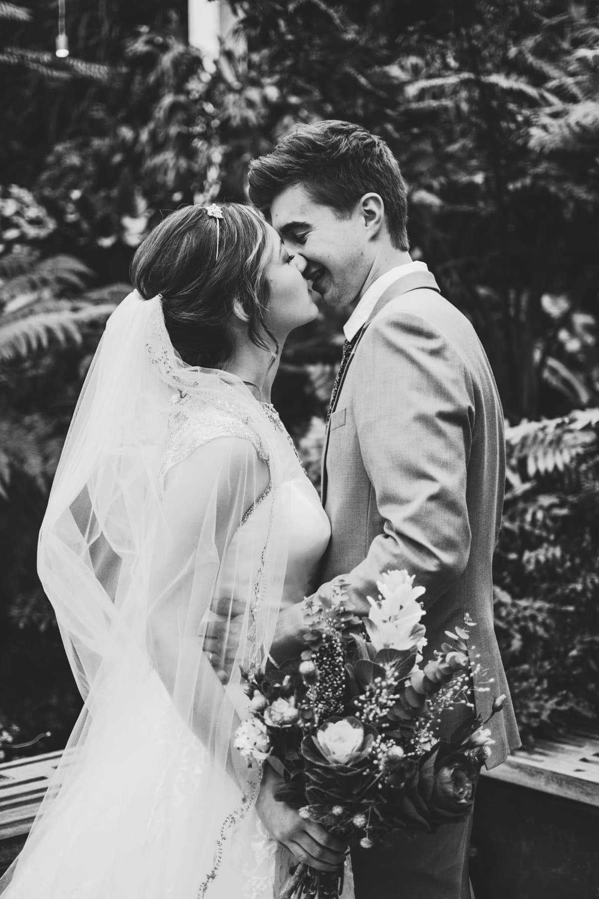 Madeline și Ian într-o după-amiază de toamnă